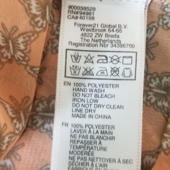 Forever 21 Sheer Ruffled Butterfly V-Neck Tank Top w/ Adjustable Straps. Size M. - Picture 6 of 6